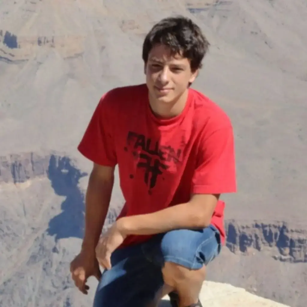 Portret Marca Galla u crvenoj majici MojMolitvenik.com